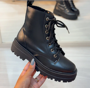 Coturno Feminino Carol Preto